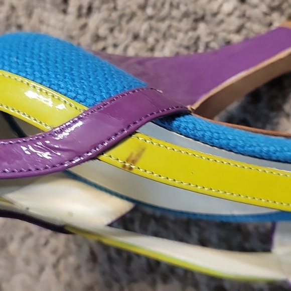 Prada Peep Toe Pumos - Picture 7 of 7